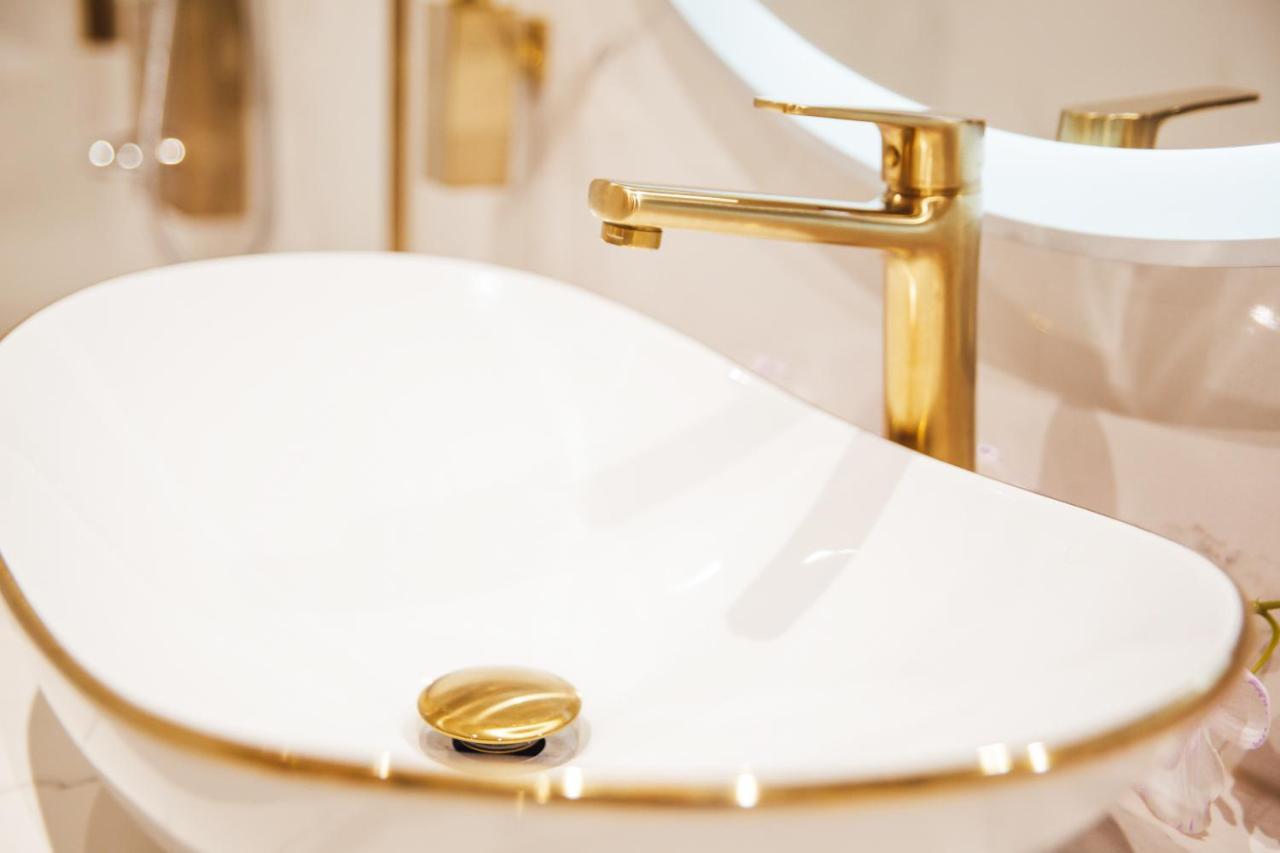La Suite 176 - Piscine Privee, Spa, Hammam A แร็งส์ ภายนอก รูปภาพ