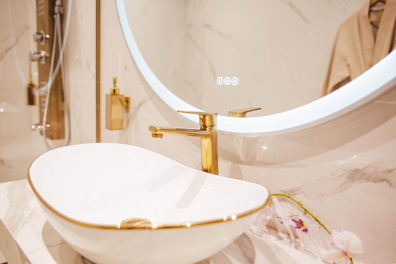 La Suite 176 - Piscine Privee, Spa, Hammam A แร็งส์ ภายนอก รูปภาพ